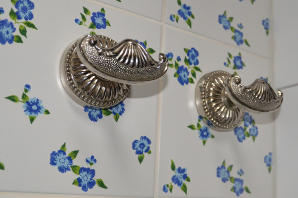 Badezimmer mit großer Regendusche